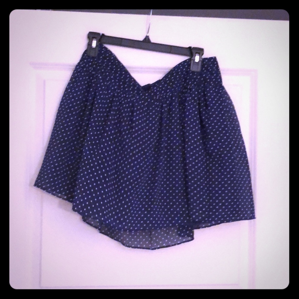 Brand new Olsenboye polka dot skirt